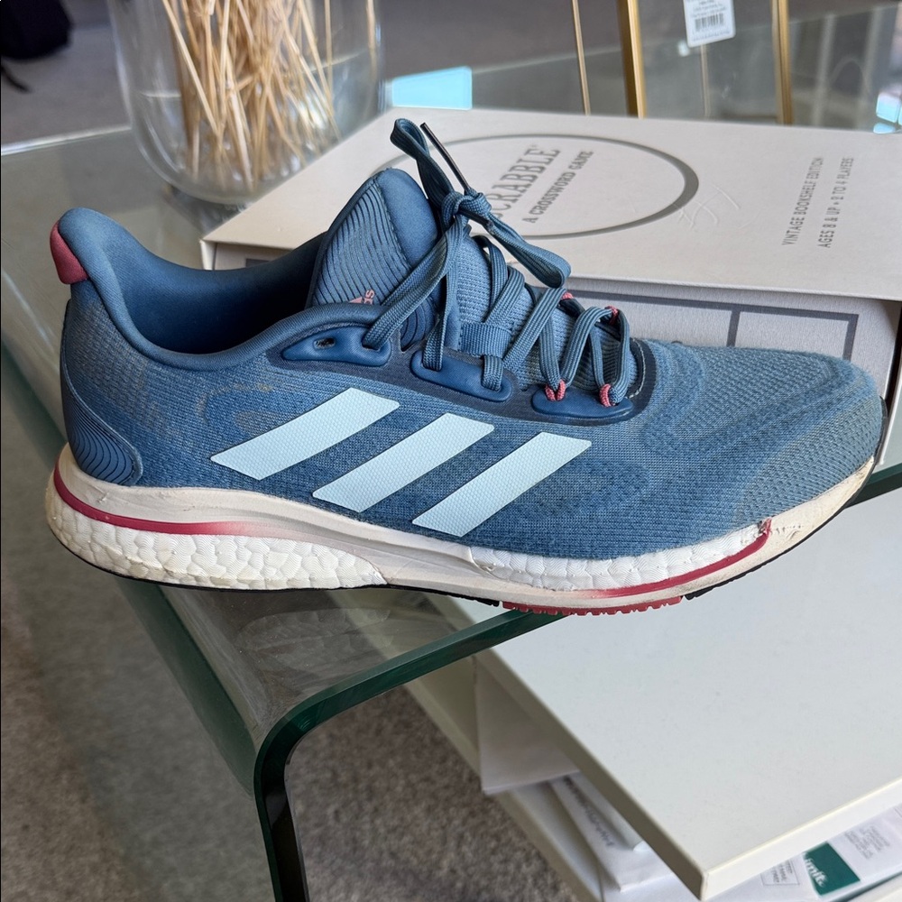 Adidas Men's Blue and Pink Athletic Shoes